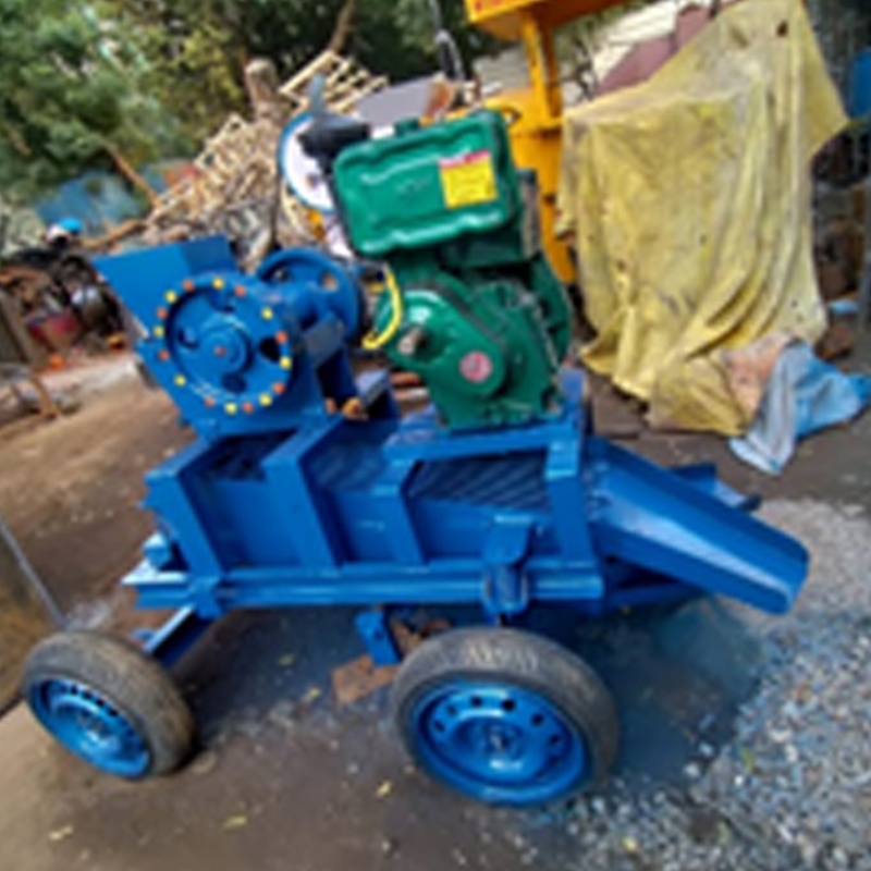 3-TPH-STONE-CRUSHER-MACHINE-WITH-DOUL-SCREEN-3